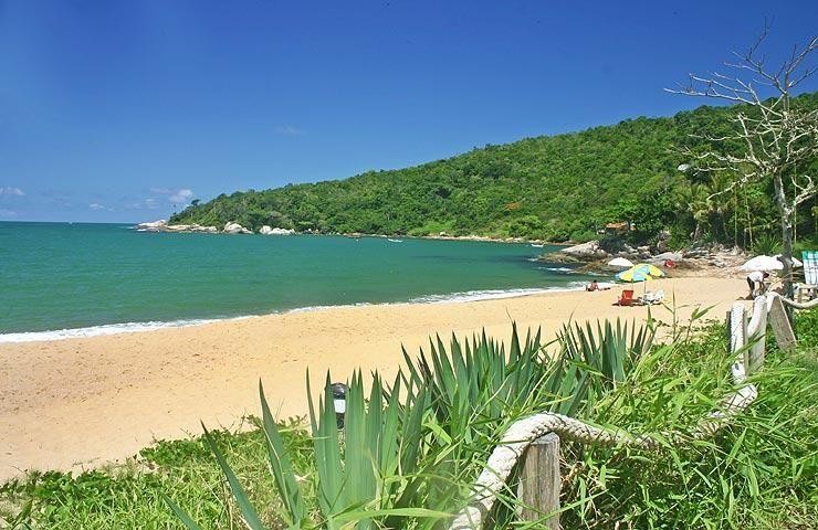 Conheças as 7 melhores praias do litoral sul de Balneário Camboriú