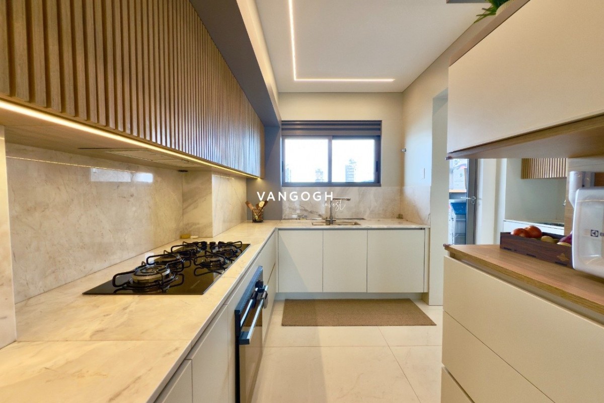 Apartamento 3 dormitórios Royal Tower, Centro - Balneário Camboriú