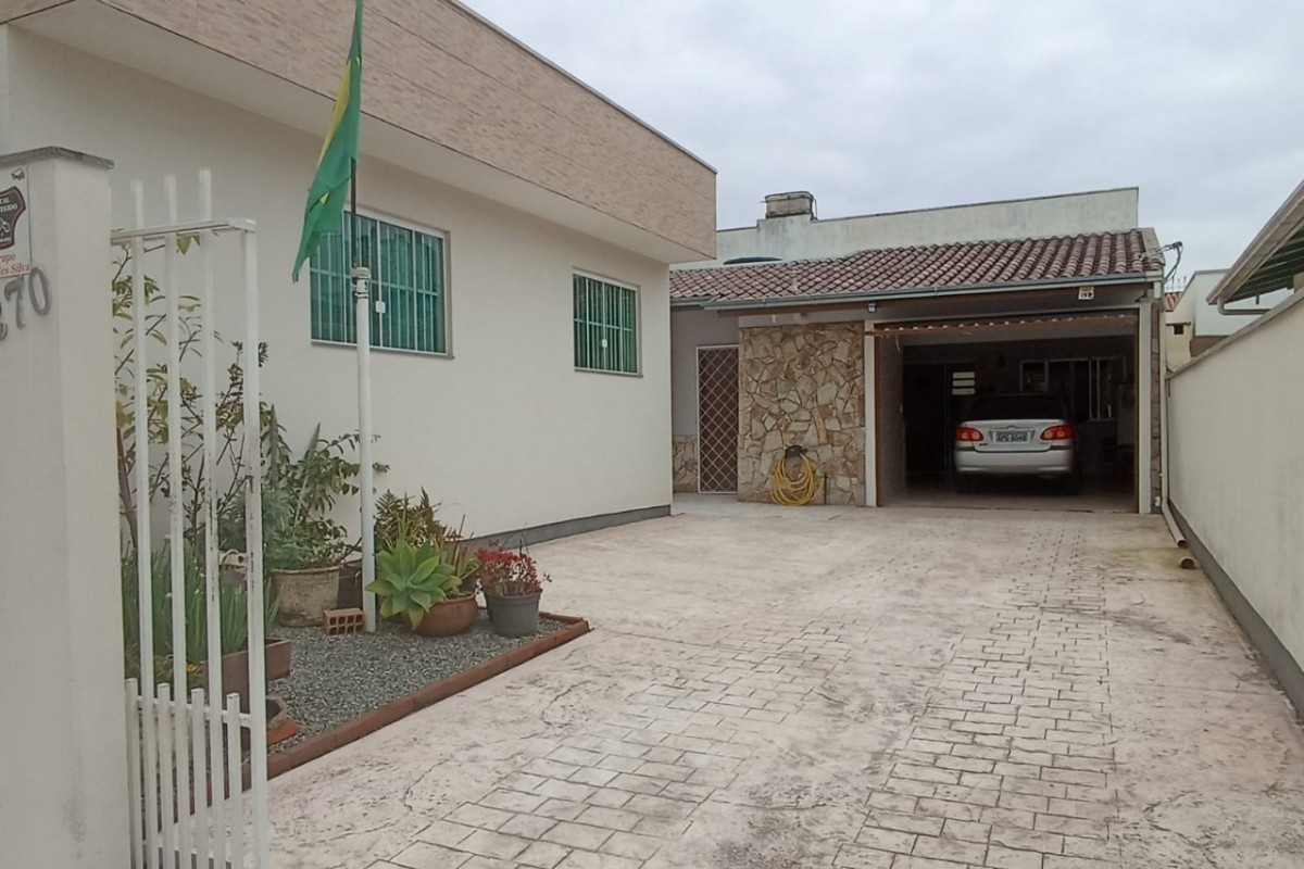 Casa 3 dormitórios , Centro - Balneário Camboriú