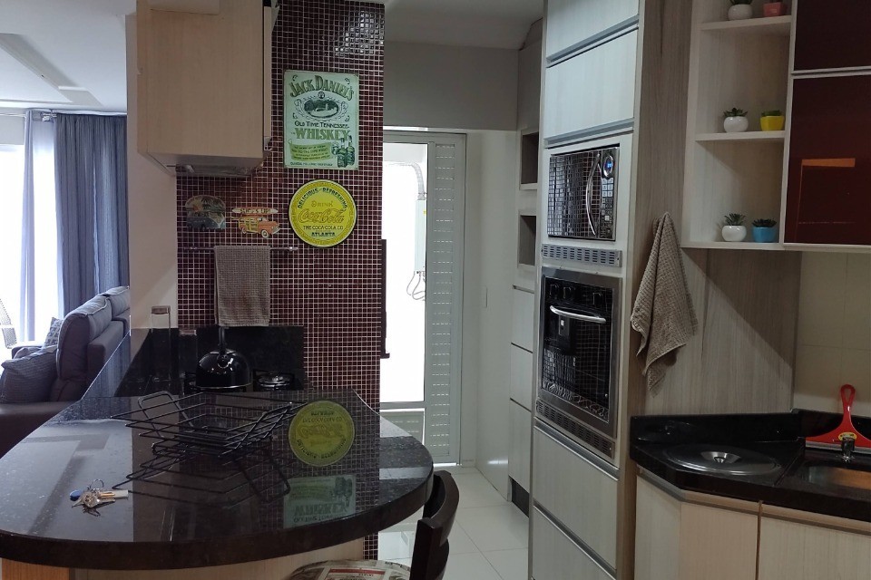 Apartamento 3 dormitórios Barcelona, Quadra Mar - Balneário Camboriú