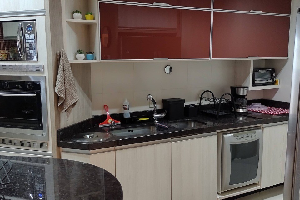 Apartamento 3 dormitórios Barcelona, Quadra Mar - Balneário Camboriú