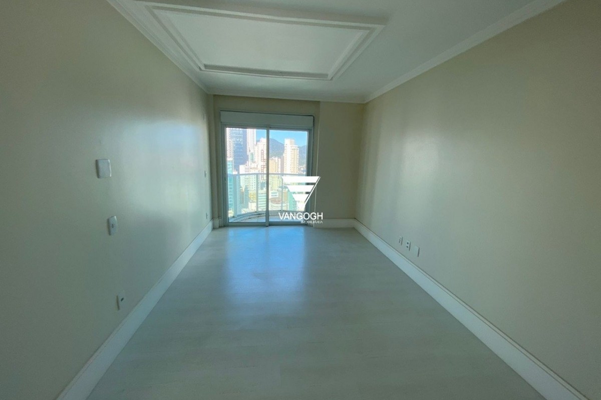 Apartamento 4 dormitórios Le Majestic, Quadra Mar - Balneário Camboriú