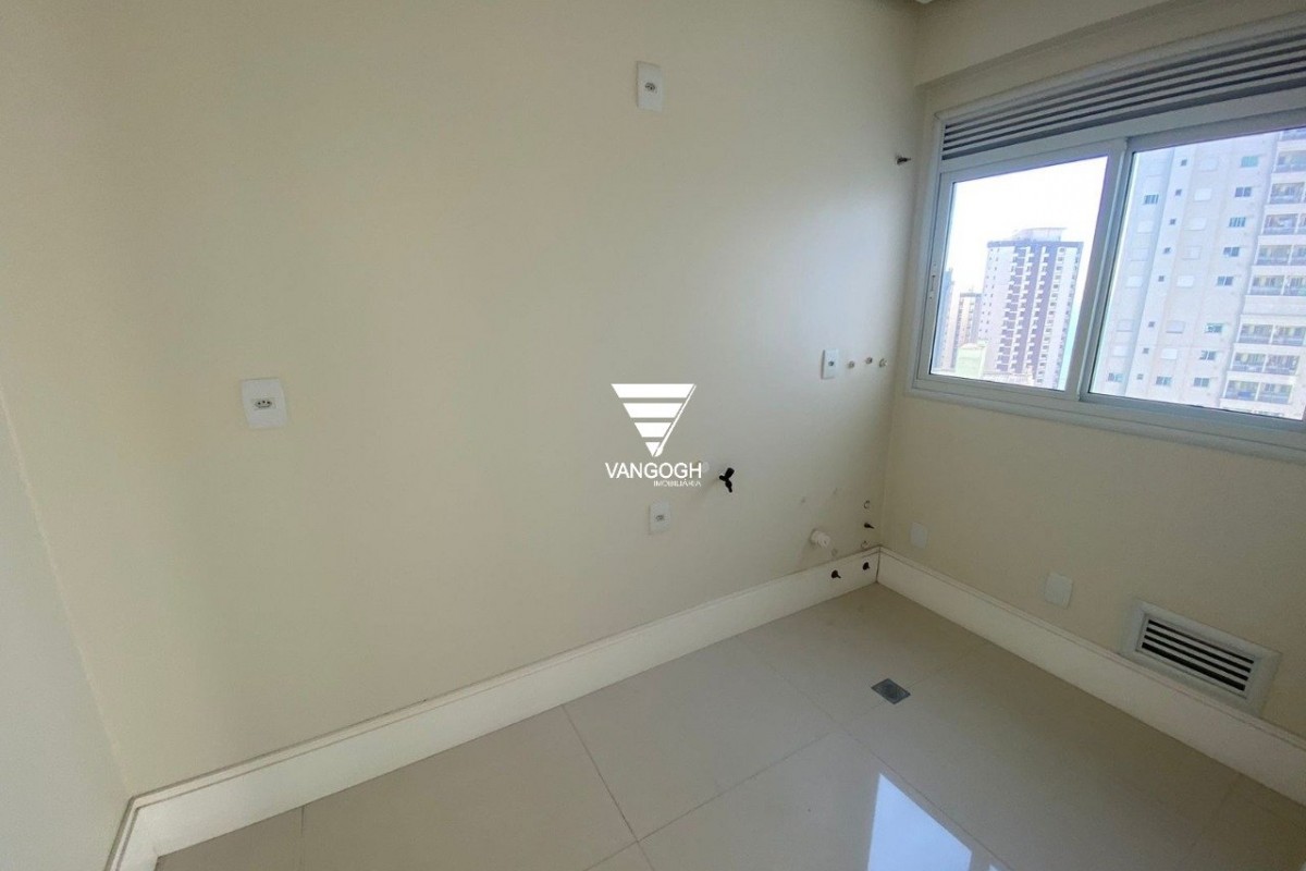 Apartamento 4 dormitórios Le Majestic, Quadra Mar - Balneário Camboriú