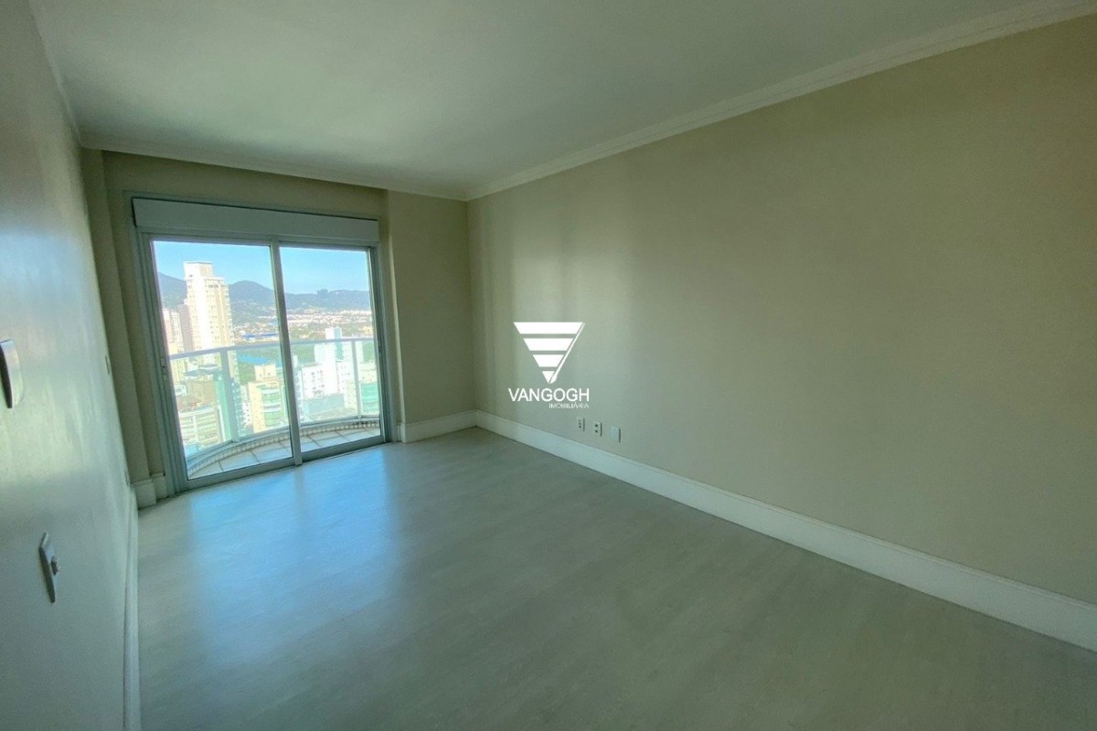 Apartamento 4 dormitórios Le Majestic, Quadra Mar - Balneário Camboriú