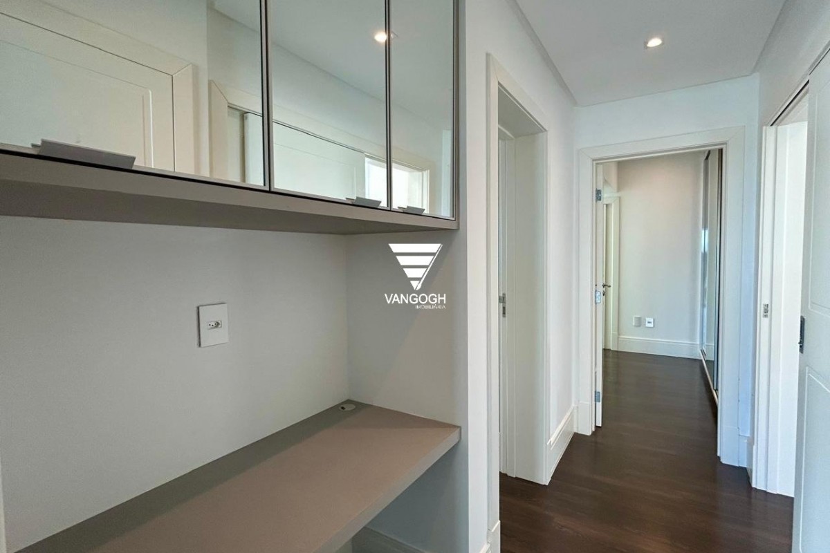 Apartamento 3 dormitórios Le Portier Residence, Quadra Mar - Balneário Camboriú