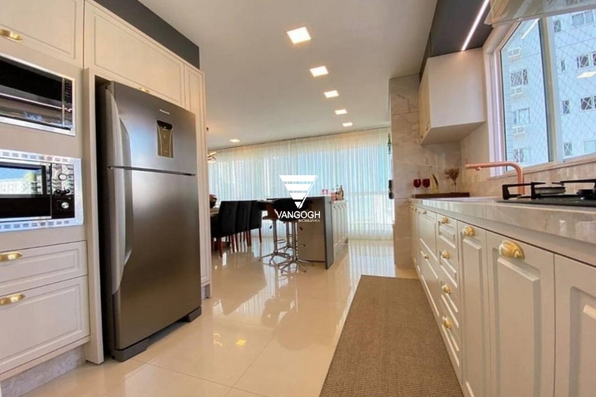 Apartamento 4 dormitórios Château Montmatre, Pioneiros - Balneário Camboriú