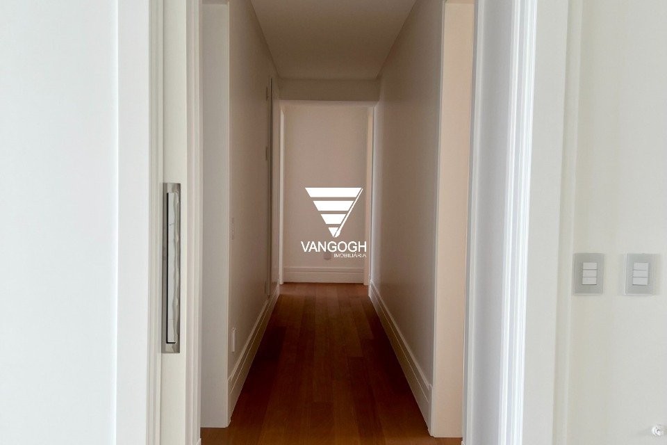 Apartamento 4 dormitórios Splendido