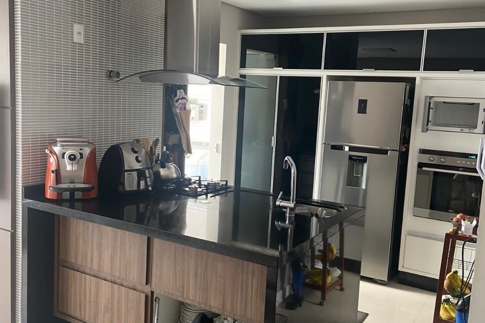 Apartamento 3 dormitórios Edifício Pioniere, Pioneiros - Balneário Camboriú