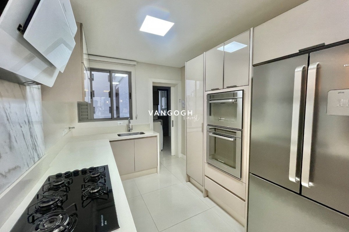 Apartamento 3 dormitórios Privilège Residence, Quadra Mar - Balneário Camboriú
