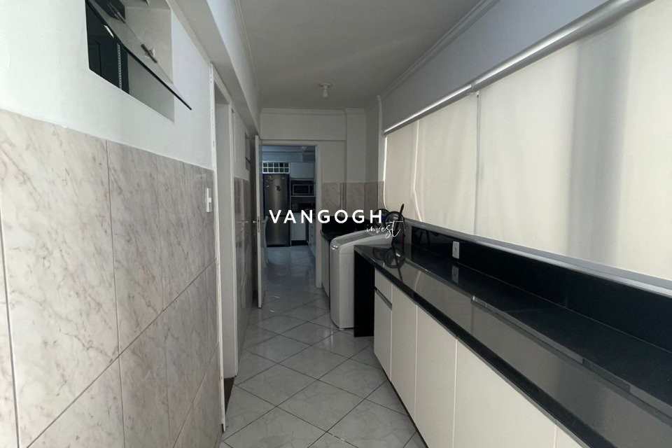 Apartamento Edifício Imperatriz, Frente Mar - Balneário Camboriú