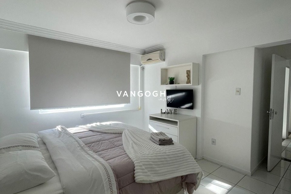 Apartamento Edifício Imperatriz, Frente Mar - Balneário Camboriú