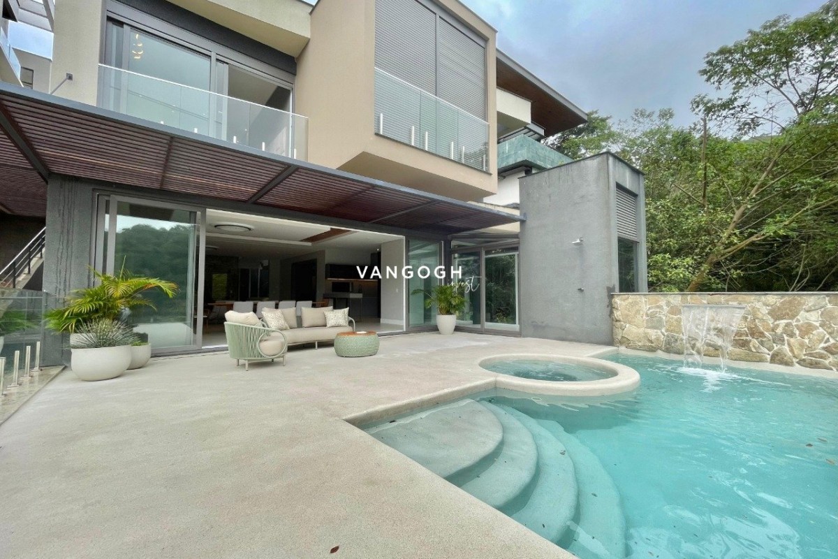 Casa 5 dormitórios Brava Horizontal, Praia Brava - Itajaí