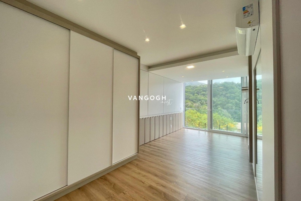 Casa 5 dormitórios Brava Horizontal, Praia Brava - Itajaí