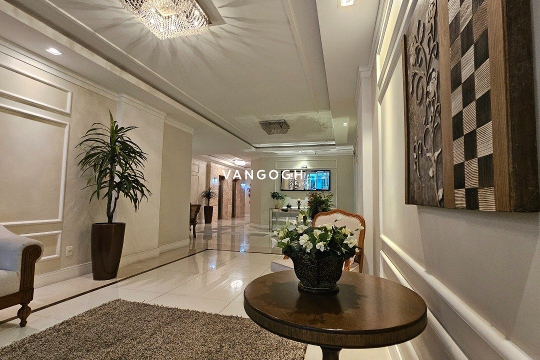 Apartamento 2 dormitórios Chateau, Centro - Balneário Camboriú