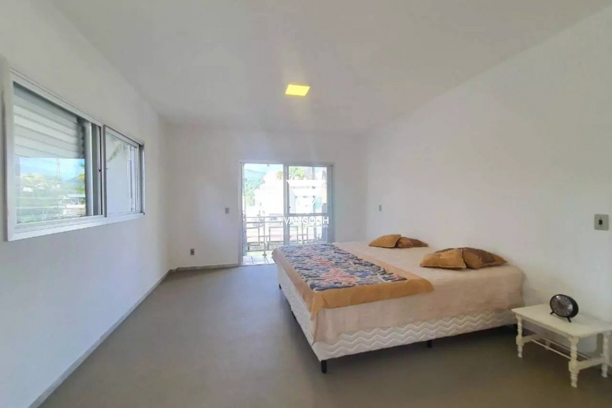 Casa 4 dormitórios Marina Camboriú, Barra - Balneário Camboriú