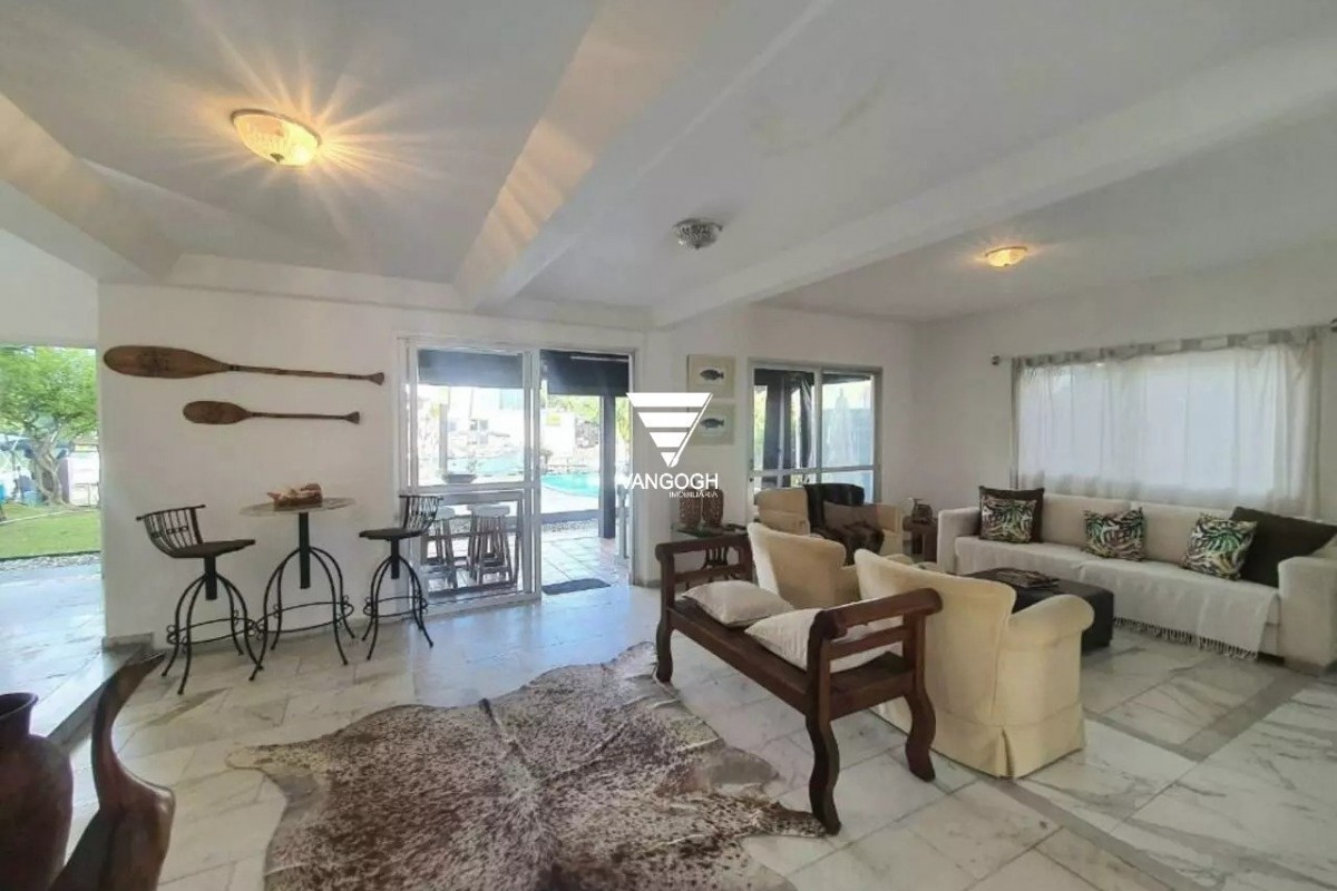 Casa 4 dormitórios Marina Camboriú, Barra - Balneário Camboriú