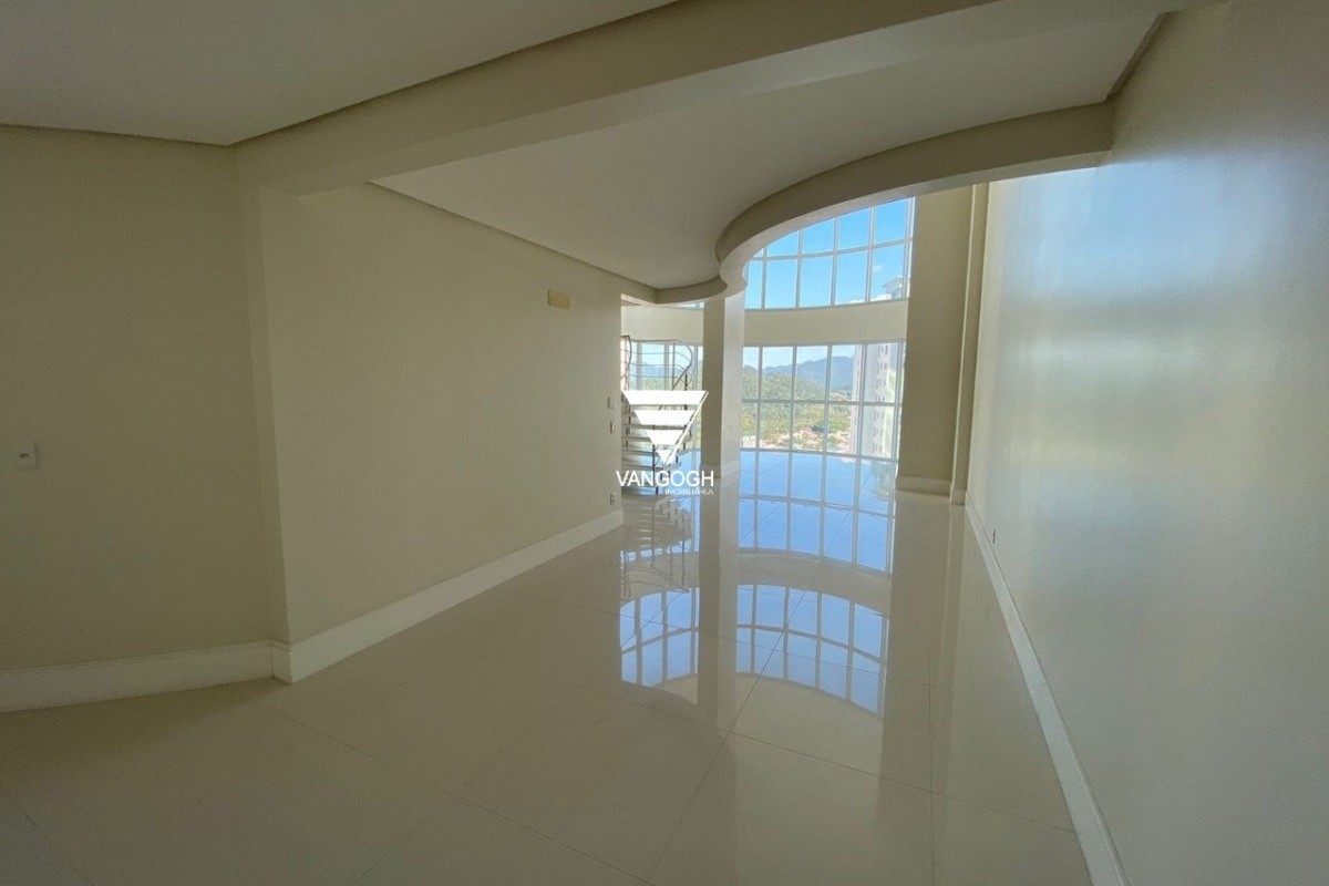 Apartamento 4 dormitórios Le Majestic, Quadra Mar - Balneário Camboriú