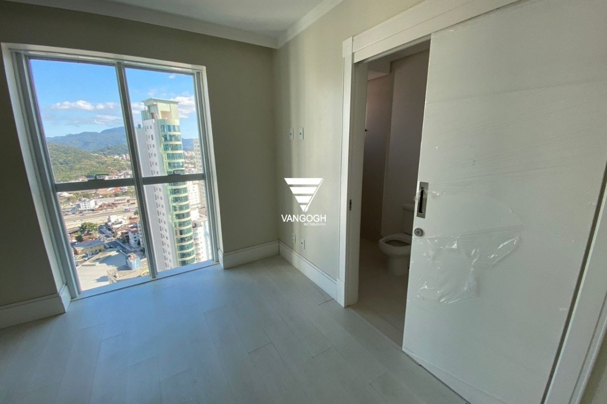 Apartamento 4 dormitórios Le Majestic, Quadra Mar - Balneário Camboriú