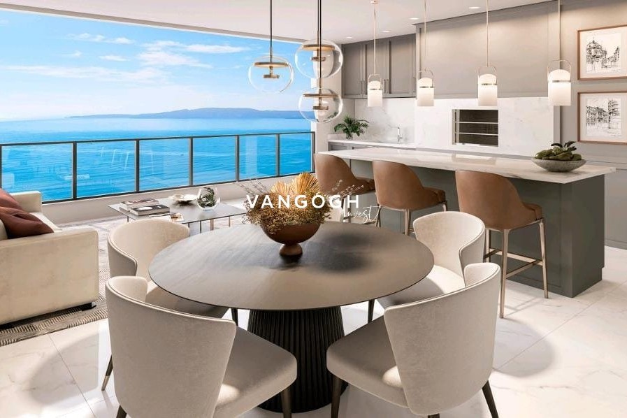 Apartamento 4 dormitórios Edifício La Rocca, Meia Praia - ITAPEMA