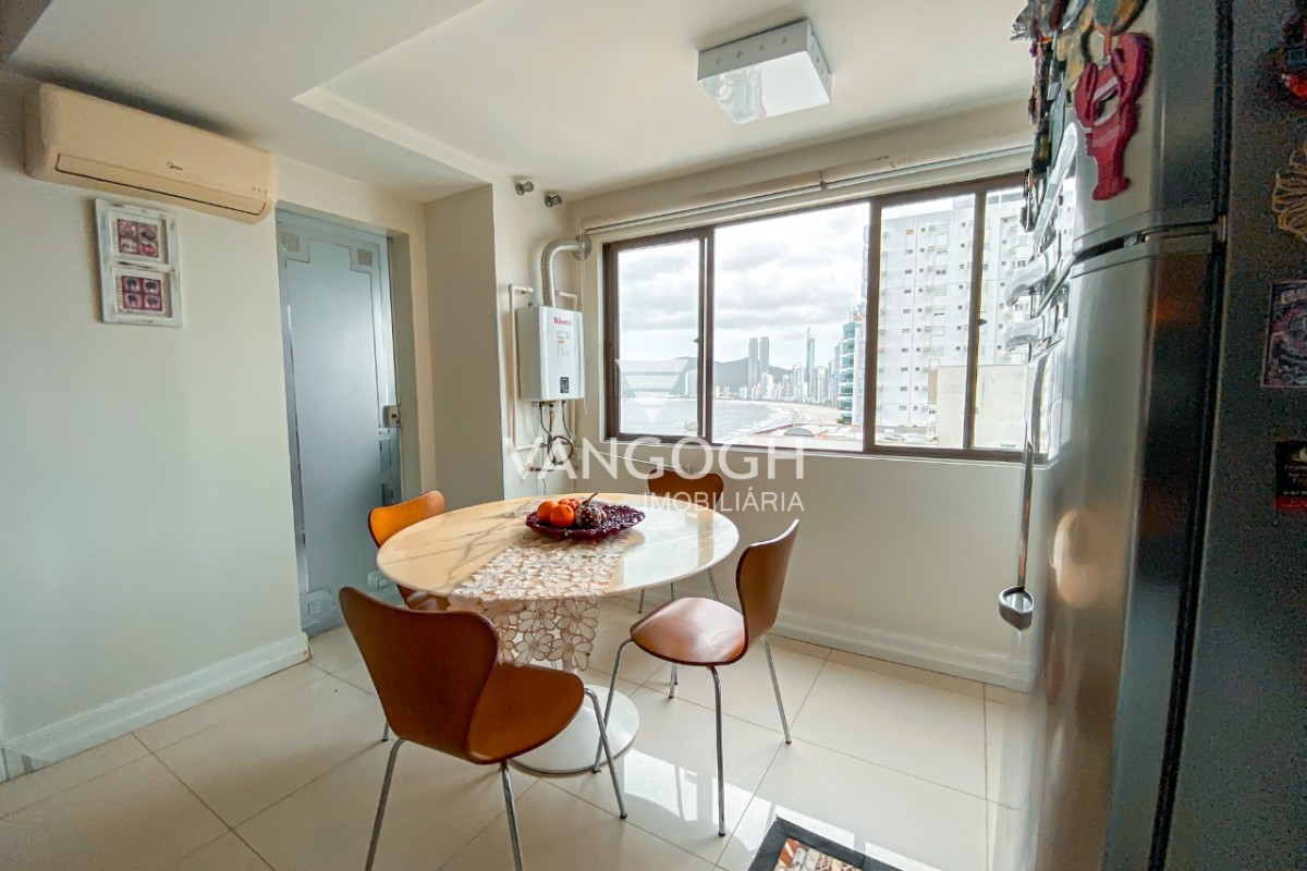 Apartamento 3 dormitórios Otto Schaeffer, Frente Mar - Balneário Camboriú