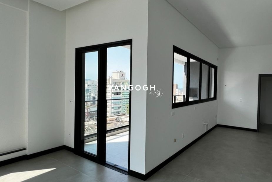 Apartamento 4 dormitórios Edficio Canvas, Meia Praia - ITAPEMA