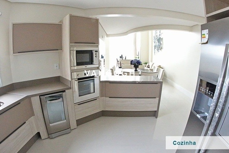 Apartamento 4 dormitórios Le Majestic, Quadra Mar - Balneário Camboriú