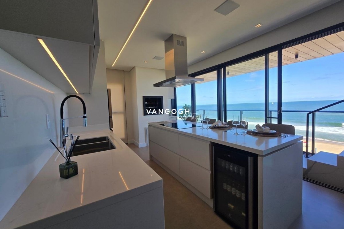 Apartamento 3 dormitórios Sunrise Brava