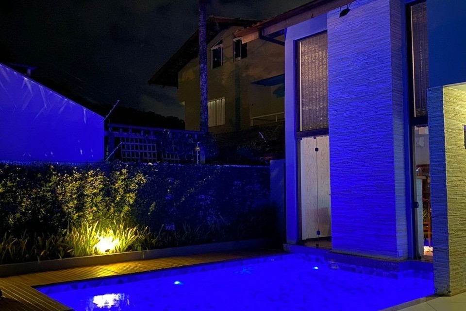 Casa 4 dormitórios , Praia dos Amores - Balneário Camboriú