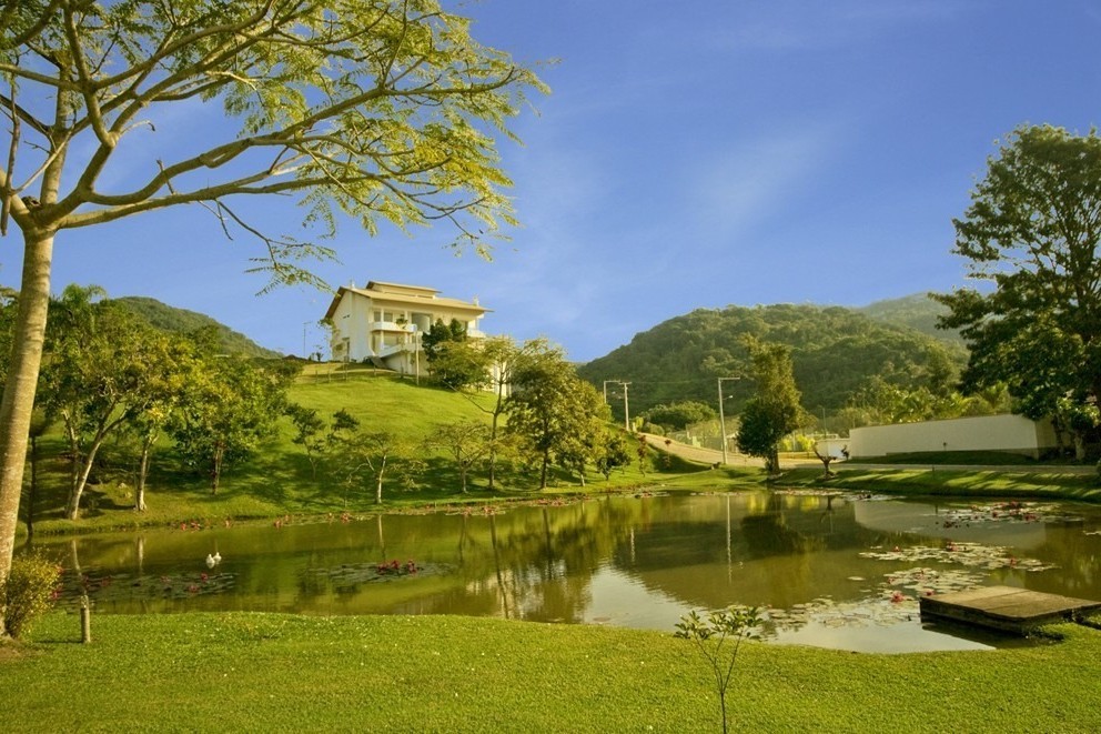 Casa em Condomínio 3 dormitórios Residencial Haras Rio do Ouro, Ariribá - Balneário Camboriú