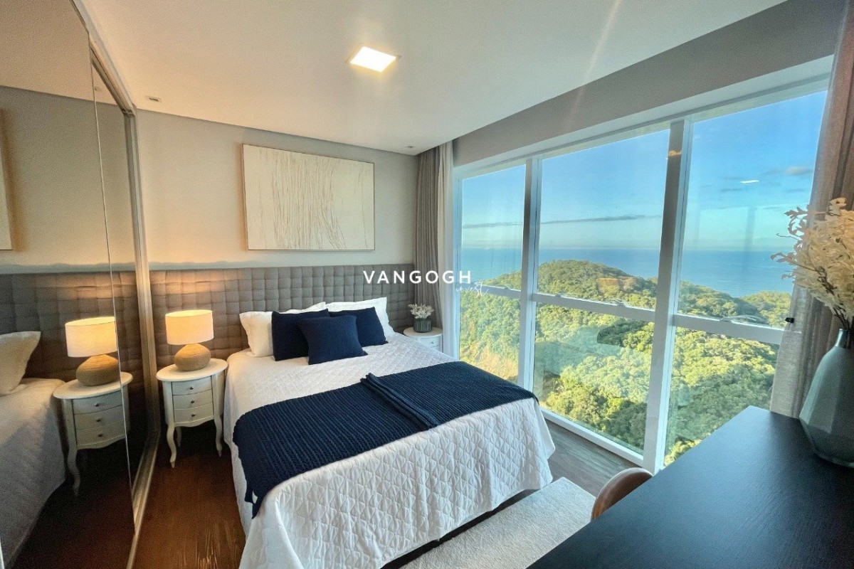 Apartamento 3 dormitórios Sky Tower, Quadra Mar - Balneário Camboriú