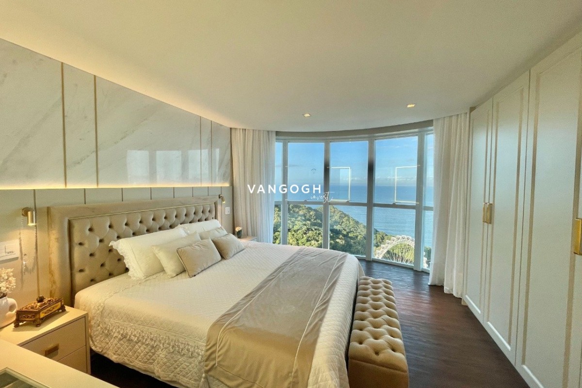 Apartamento 3 dormitórios Sky Tower, Quadra Mar - Balneário Camboriú