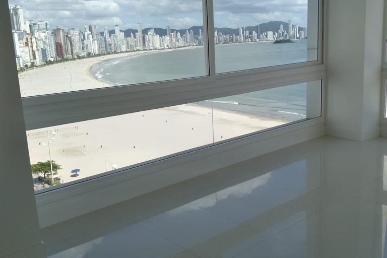 Apartamento 3 dormitórios Gran Palazzo, Frente Mar - Balneário Camboriú