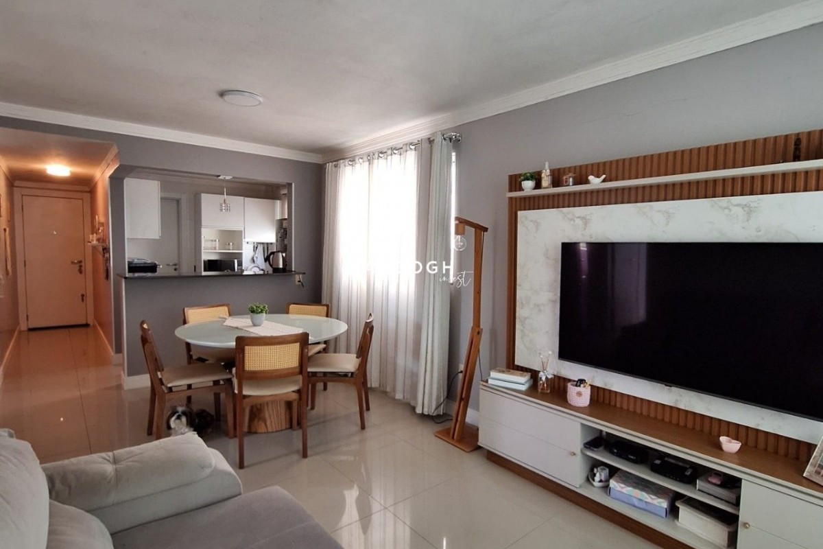 Apartamento 2 dormitórios Edifício Torremolinos, Praia Brava - Itajaí