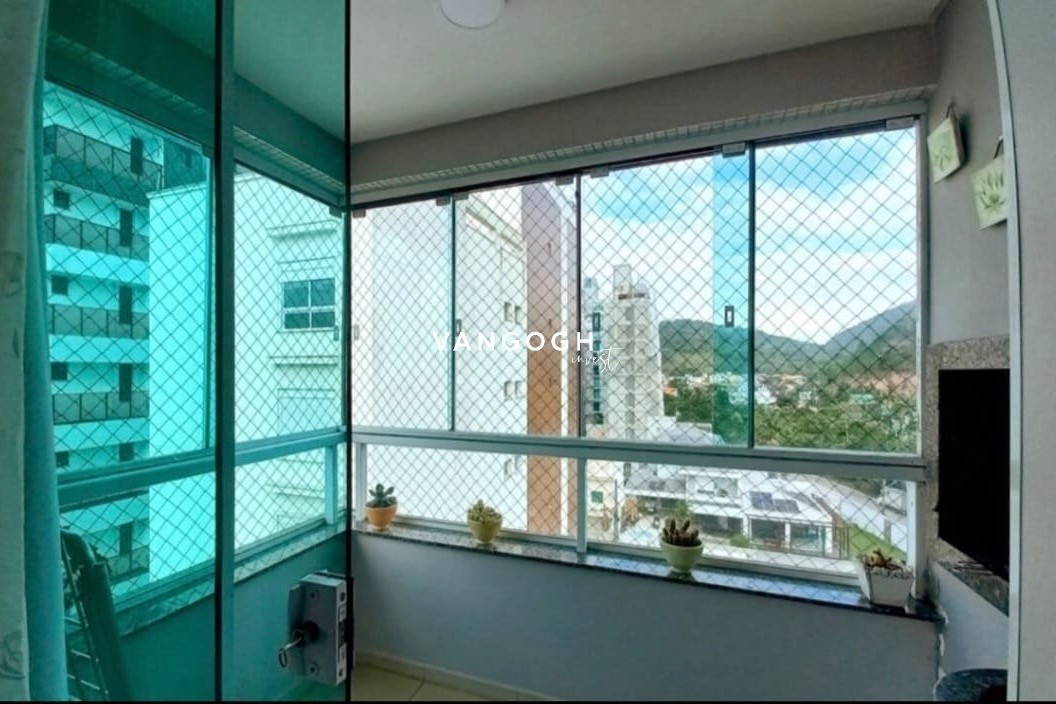 Apartamento 2 dormitórios Edifício Torremolinos, Praia Brava - Itajaí