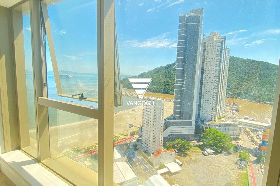 Apartamento 4 dormitórios Yachthouse, Quadra Mar - Balneário Camboriú