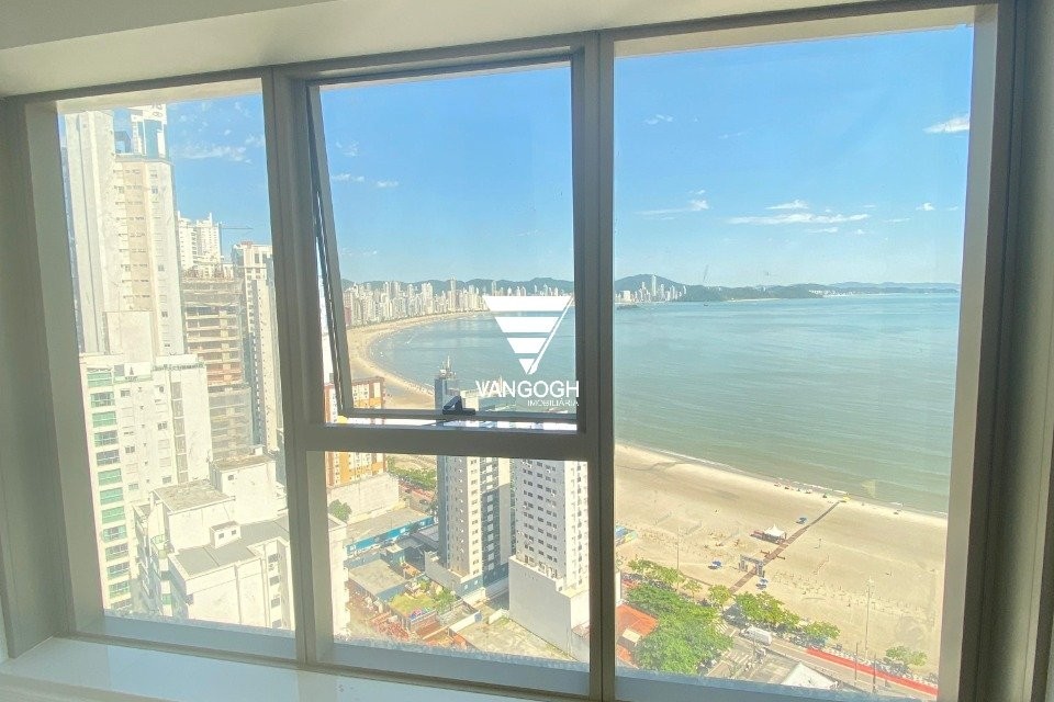 Apartamento 4 dormitórios Yachthouse, Quadra Mar - Balneário Camboriú