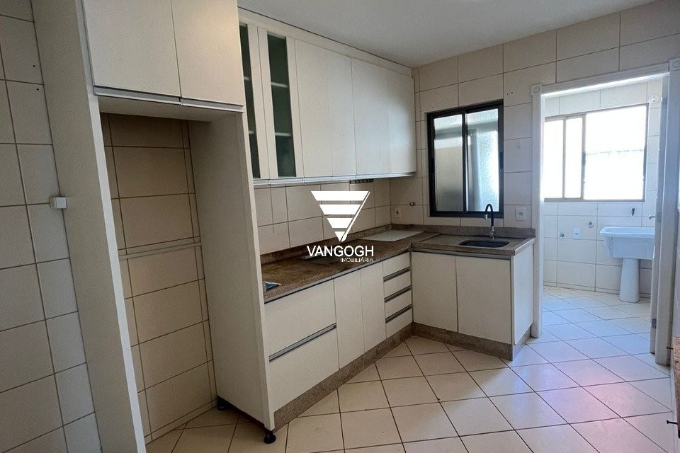 Apartamento 3 dormitórios Mont Blanc, Quadra Mar - Balneário Camboriú