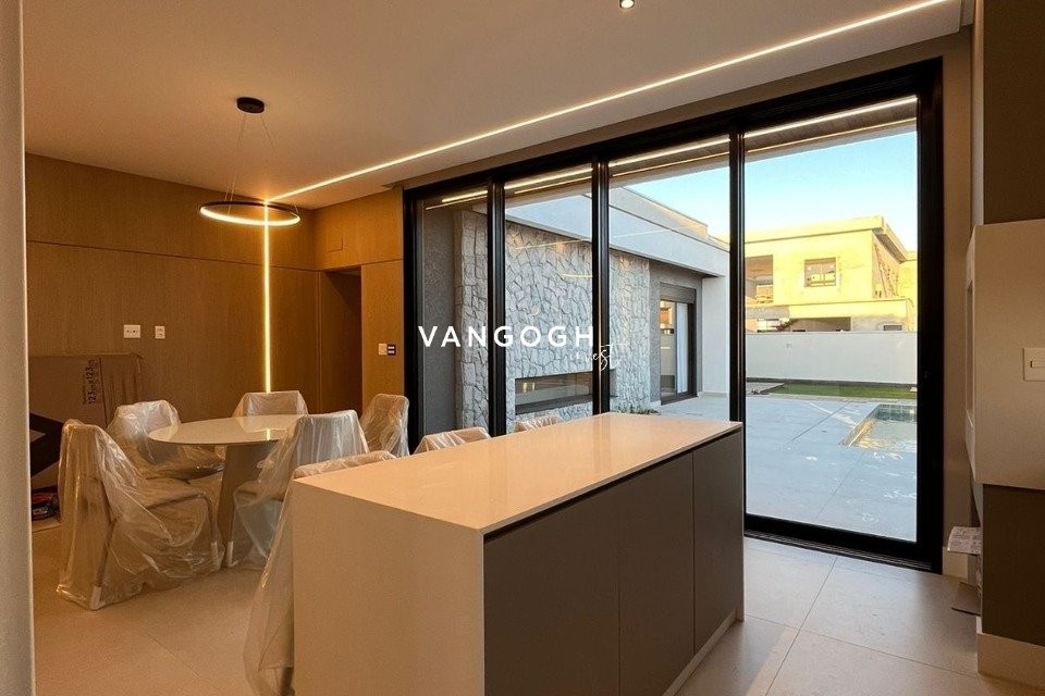 Casa em Condomínio 3 dormitórios Caledônia Private Village, Santa Regina - Camboriú