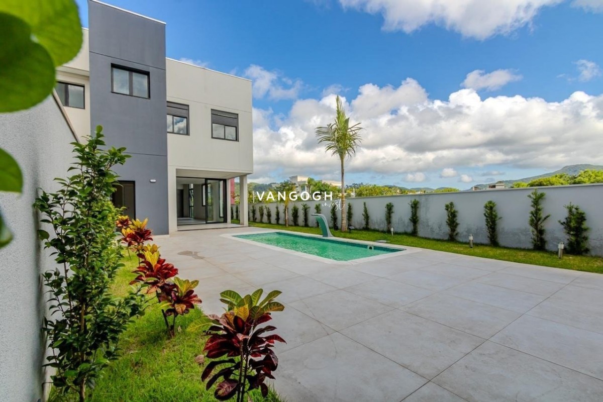 Casa 4 dormitórios Reserva Camboriú Golf Club, Centro - Camboriú