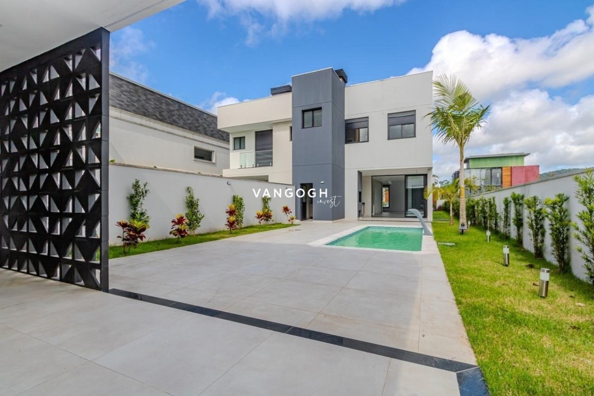 Casa 4 dormitórios Reserva Camboriú Golf Club, Centro - Camboriú