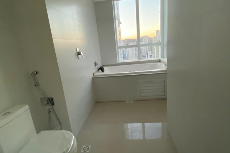 Apartamento 4 dormitórios Marina Beach Towers, Barra Sul - Balneário Camboriú