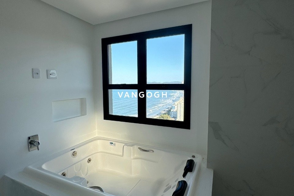Apartamento 4 dormitórios Edifício St. Clair, Centro - ITAPEMA