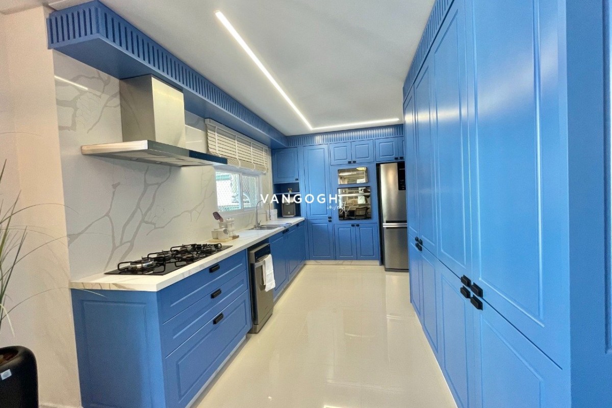 Apartamento 4 dormitórios Marie Antoinette, Meia Praia - ITAPEMA