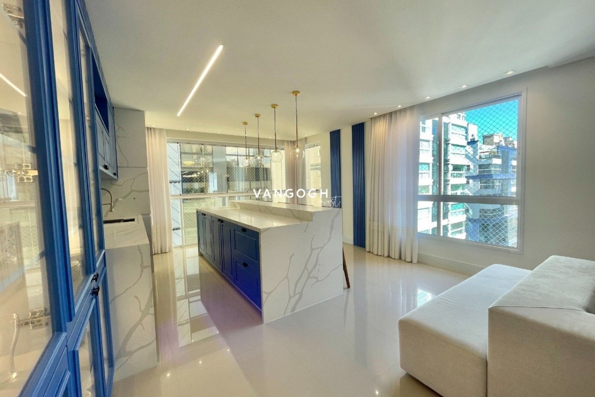 Apartamento 4 dormitórios Marie Antoinette, Meia Praia - ITAPEMA