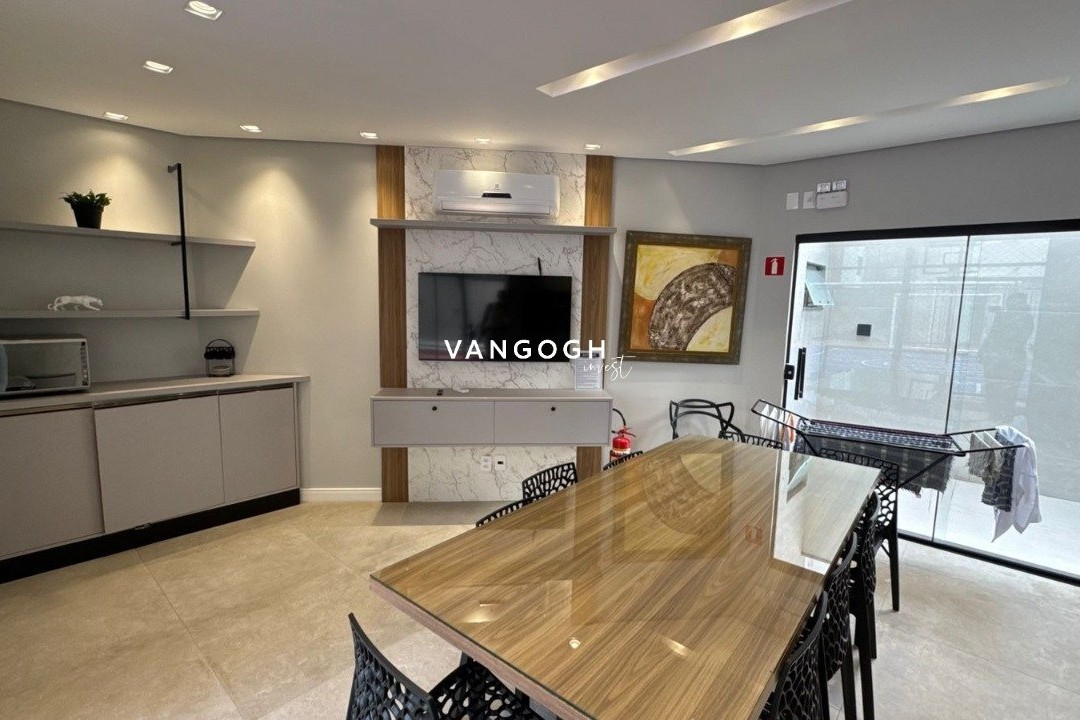 Apartamento 4 dormitórios Maria Luiza, Frente Mar - Balneário Camboriú
