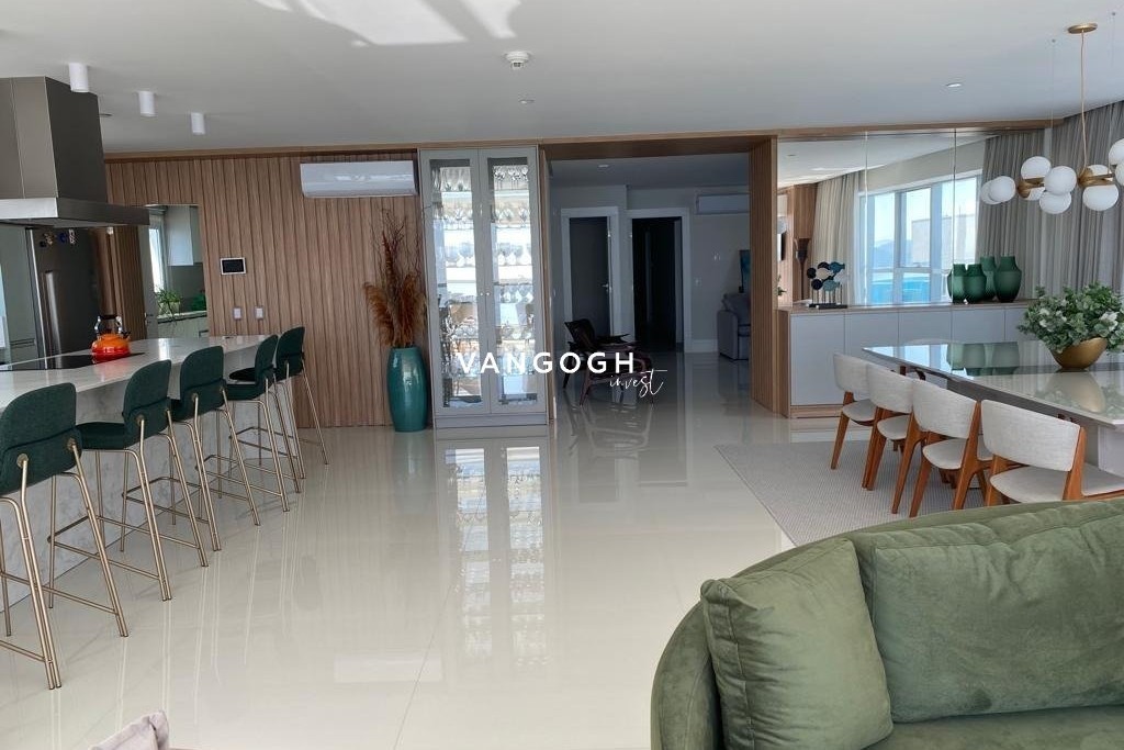 Apartamento 4 dormitórios Epic Tower, Frente Mar - Balneário Camboriú