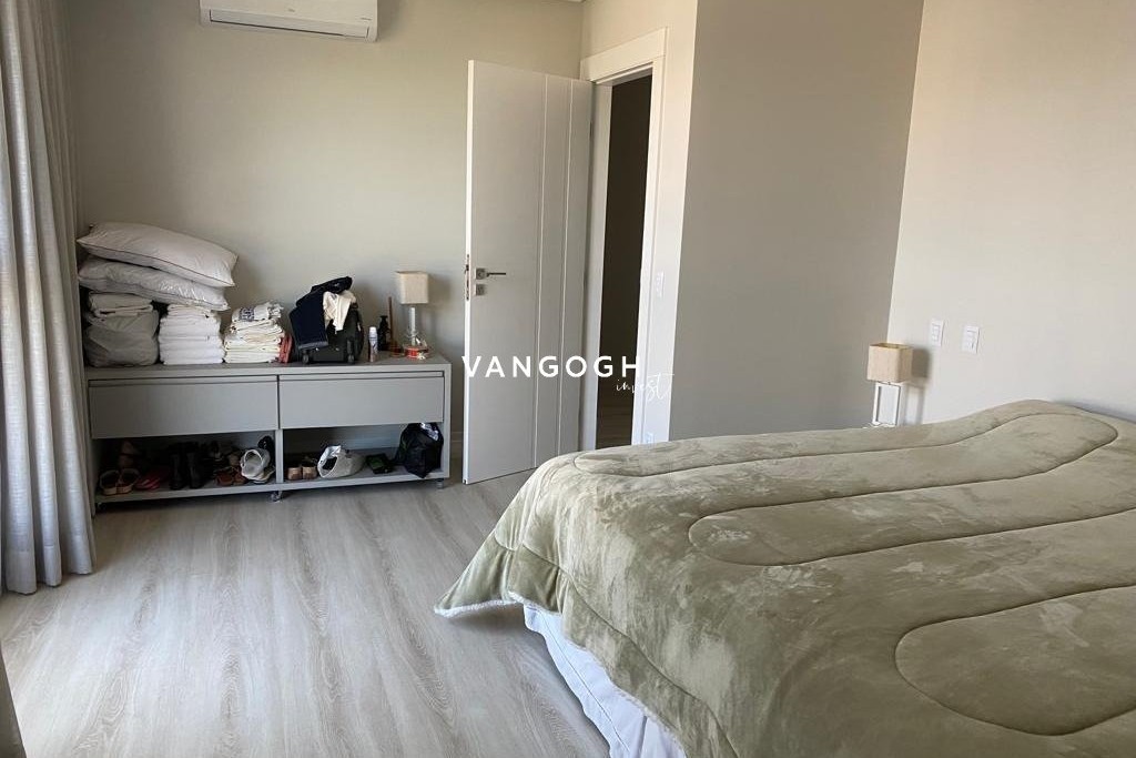 Apartamento 4 dormitórios Epic Tower, Frente Mar - Balneário Camboriú