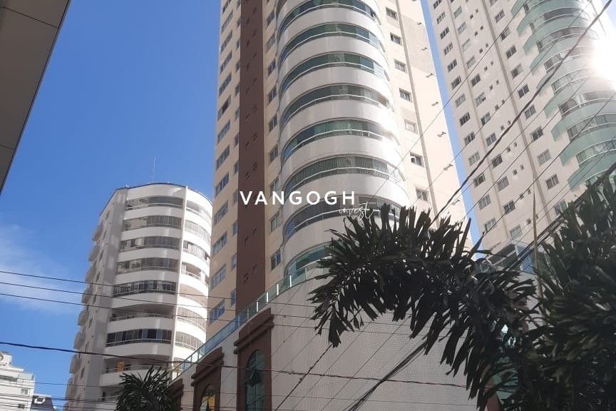 Apartamento 3 dormitórios Torre de Malaga, Pioneiros - Balneário Camboriú