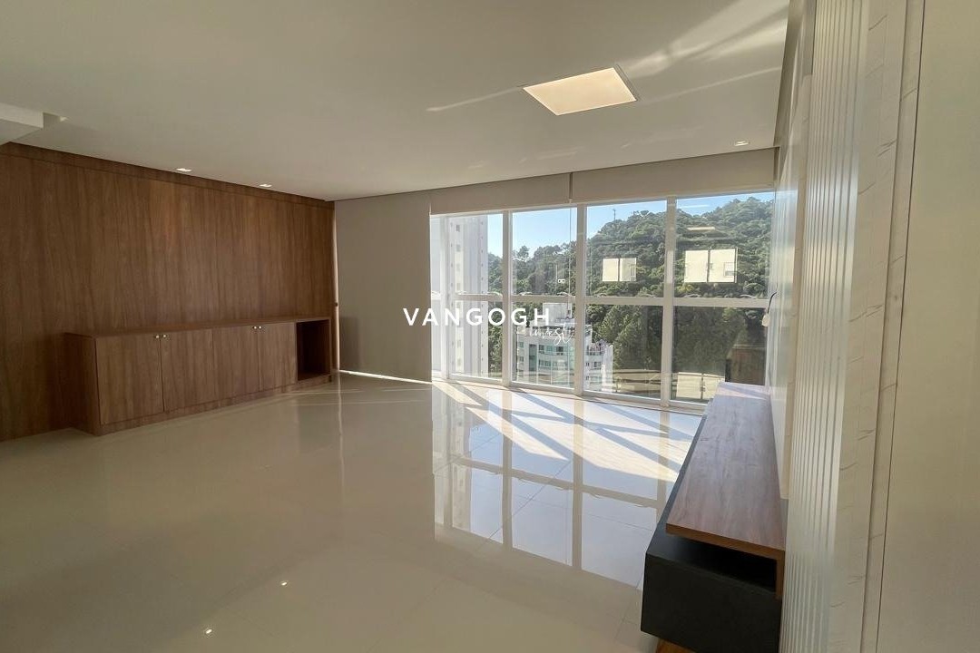 Apartamento 4 dormitórios Ed. Cartier Residence, Pioneiros - Balneário Camboriú