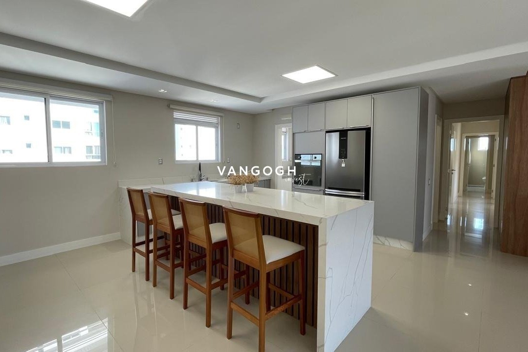Apartamento 4 dormitórios Ed. Cartier Residence, Pioneiros - Balneário Camboriú